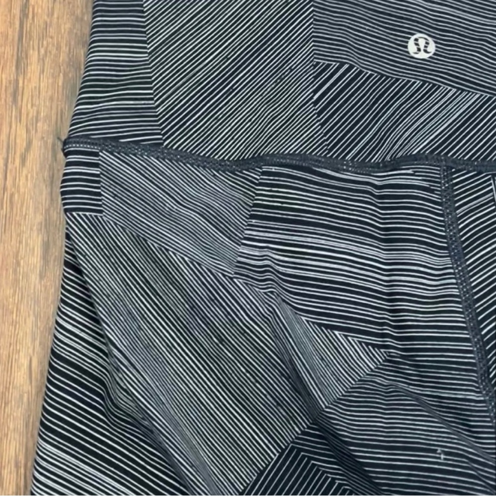 Lululemon cropped leggins